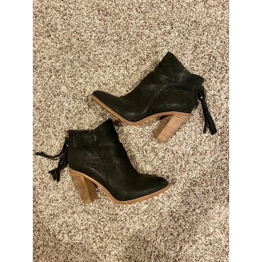 Vince Camuto | Black Heeled Bootie | Size 9